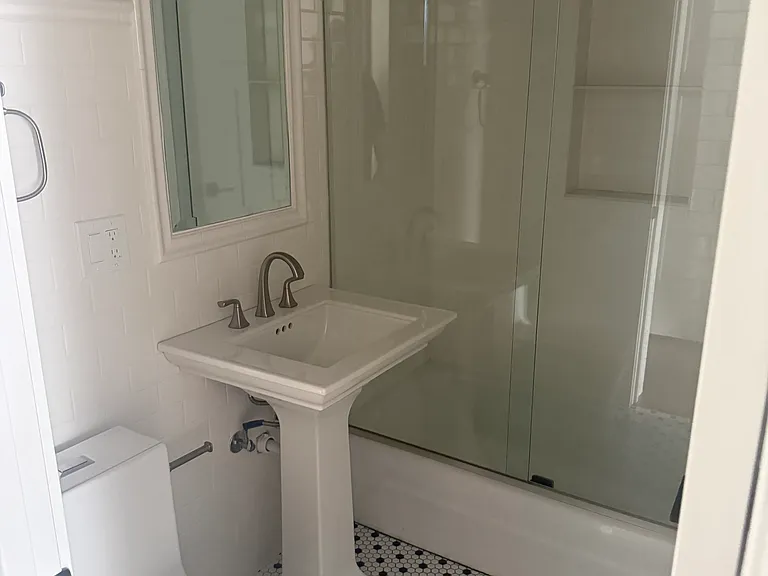 413 N Main St #22 — Photo 8
