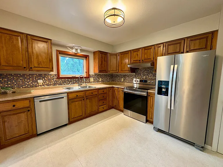 1309 Overhill Dr — Photo 8