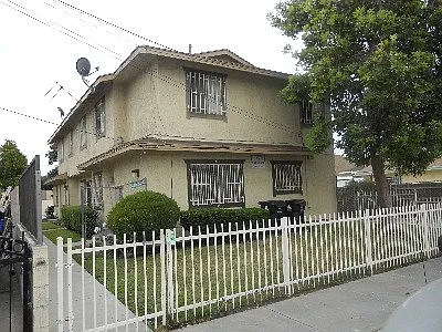 1100 E 112th St #1100 — Photo 12