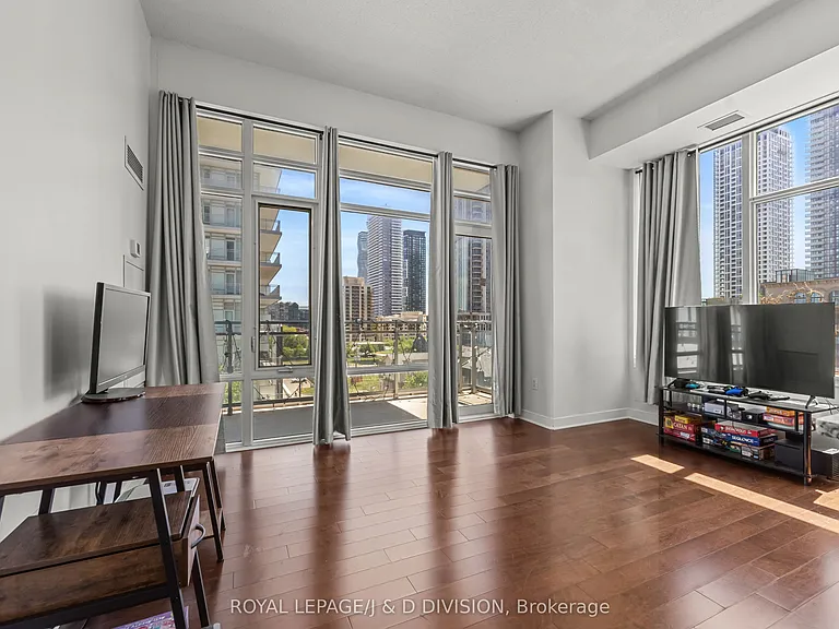 360 Square One Dr #604 — Photo 2