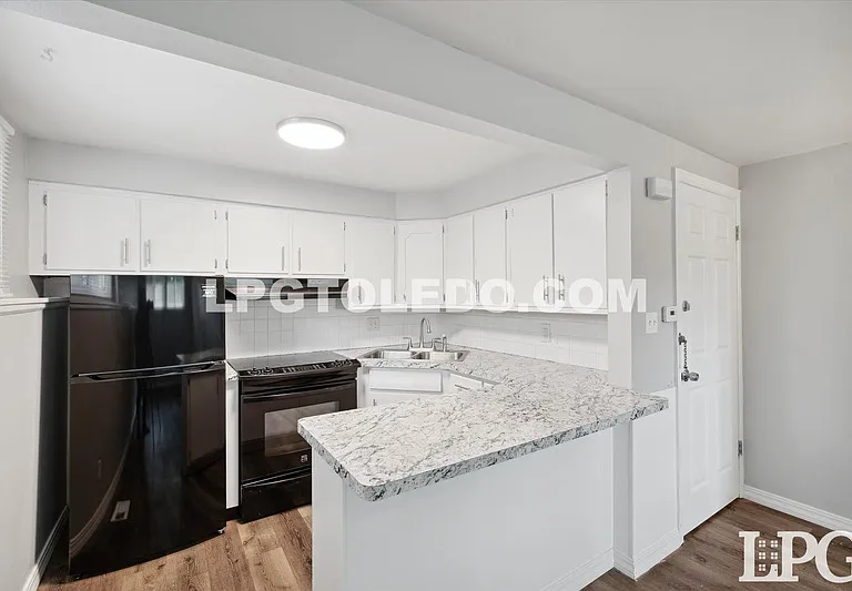 3145 Sherbrooke Rd — Photo 8