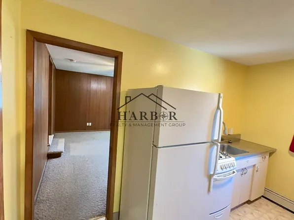 725 7th Ave SE APT 2, Rochester, MN 55904