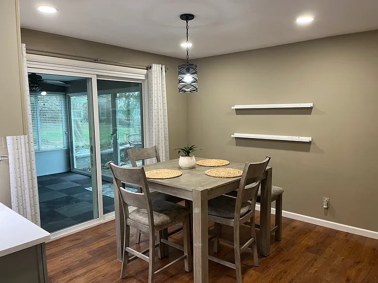 301 S Village Dr — Photo 17