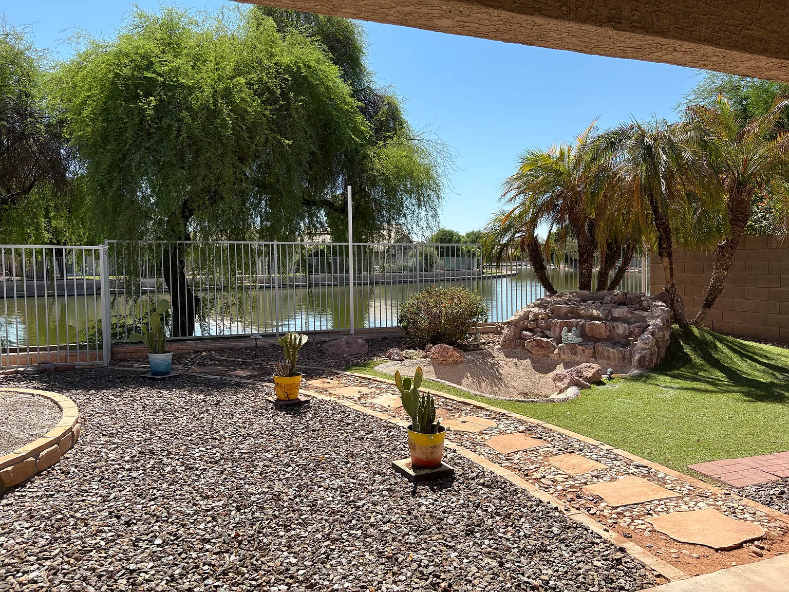 3 bed, 1364 sqft, $1,850 — Photo 1