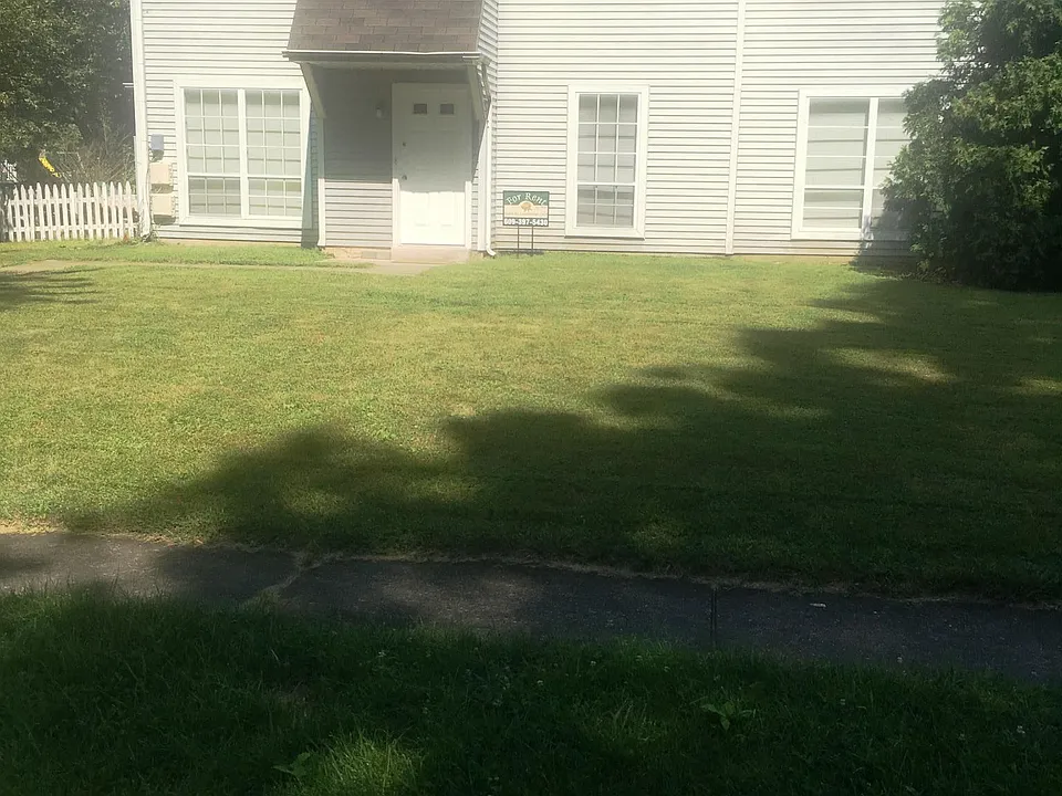 Entrance to 2nd floor Unit B