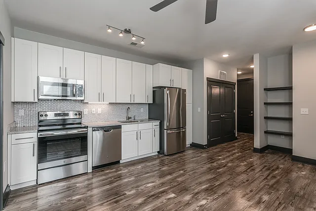 Vintage Gateway Apartments — Photo 30