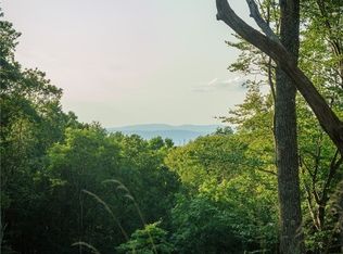 Vr10 Red Sky Banner, Elk Park, NC 28622