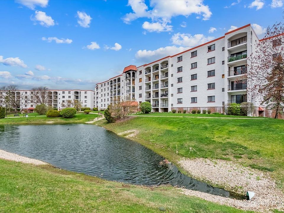 1st image of 375 Plum Creek Dr APT 210