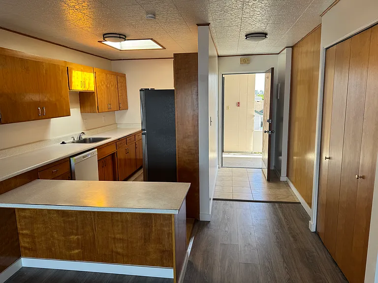 2700 Alki Ave SW #403 — Photo 5