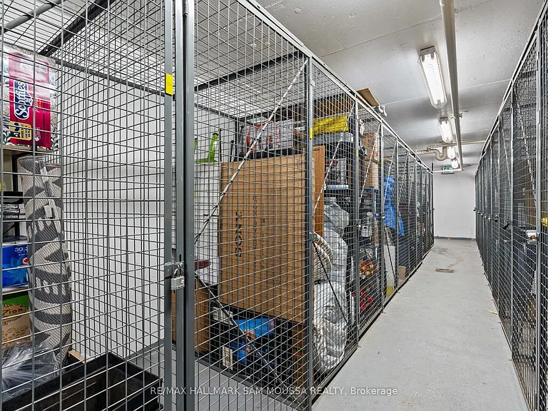 255 Bay St #1208 — Photo 31