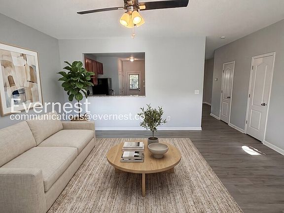 3rd image of 8643 Thomas Ln