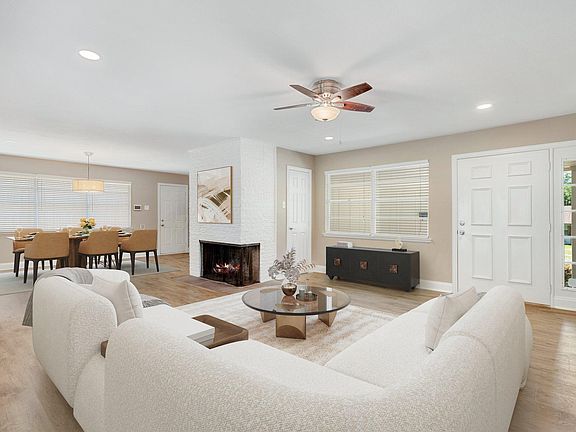 4th image of 9735 Queenswood Ln