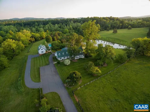 985 Barracks Farm Rd, Charlottesville, VA 22901