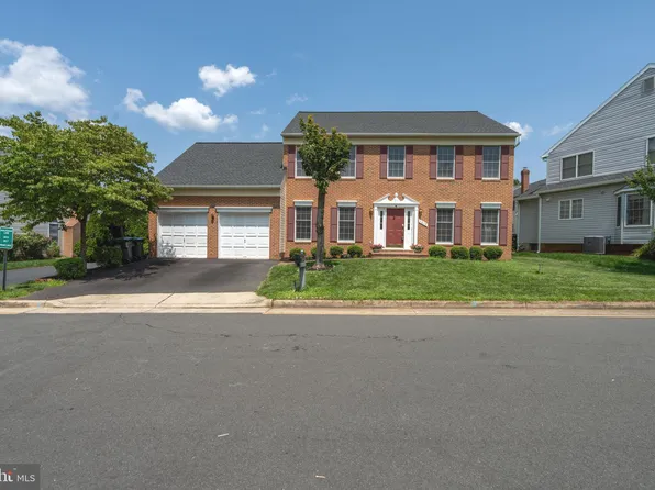3819 Wheatgrain Ln, Fairfax, VA 22033