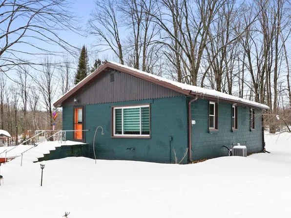 N8719 Pines Rd, Wausaukee, WI 54177