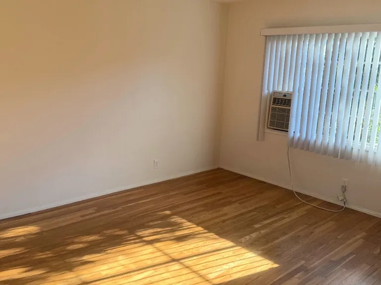 328 N Louise St #106 — Photo 12