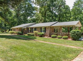 118 Cheek Rd, Spartanburg, SC 29303