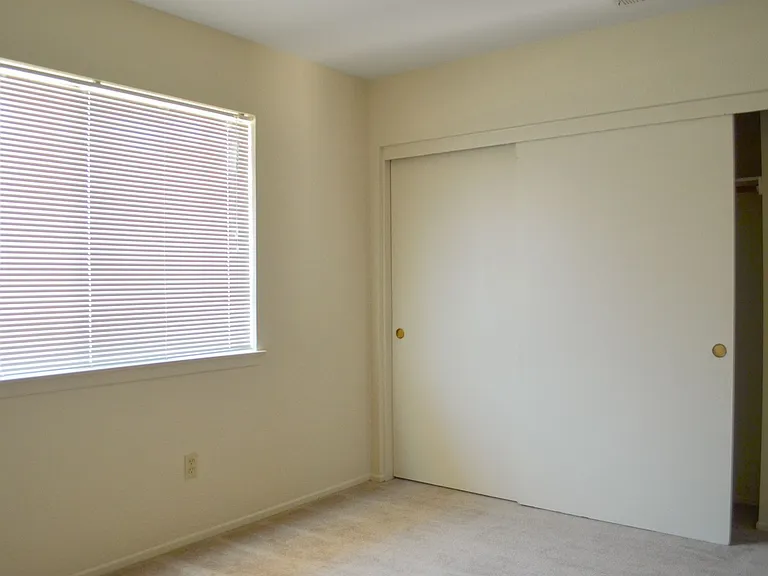17132 Donert St — Photo 13