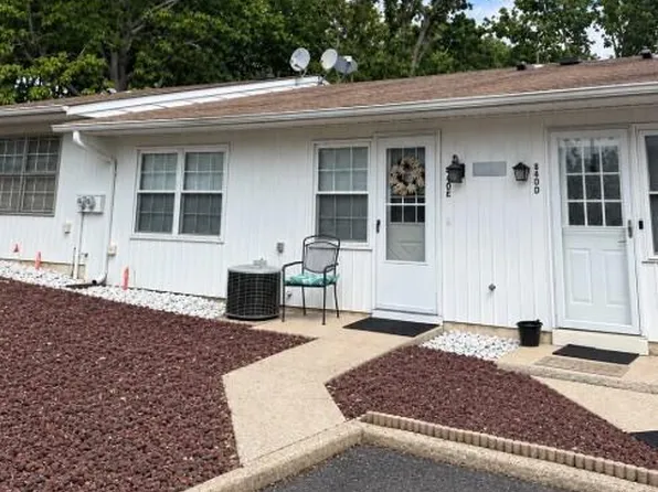 840 Inverness Ct, Lakewood, NJ 08701