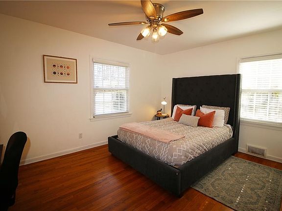 4th image of 1875 Brewer Blvd SW #B