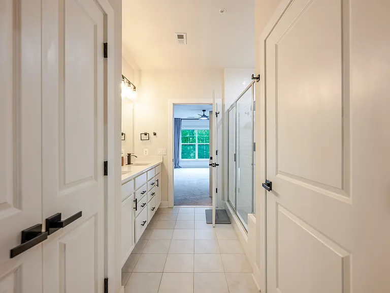 102 Saint Ives Pl #105 — Photo 21