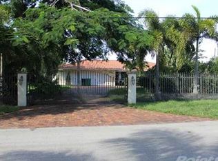 8365 SW 58th St, Miami, FL 33143