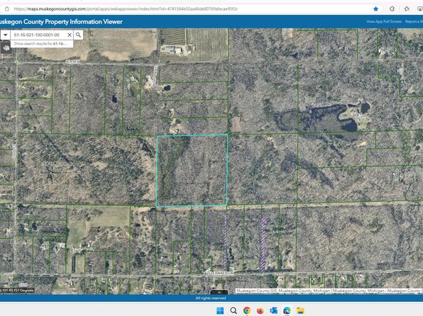 Vl B E Sternberg Rd, Fruitport, MI 49415
