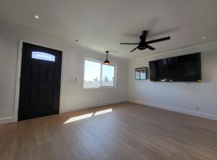 625 Hartford Ave #A, Huntington Beach, CA 92648