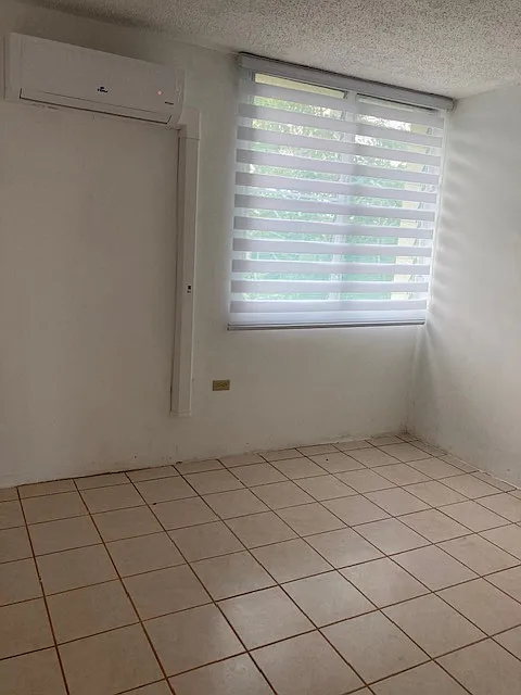 3 bed, 1037 sqft, $1,600 — Photo 4