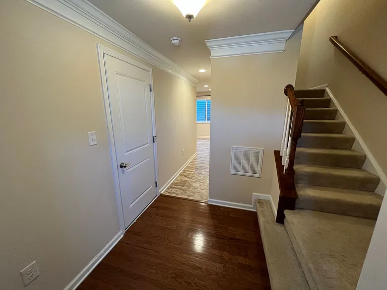2111 Elm Tree Knl — Photo 19