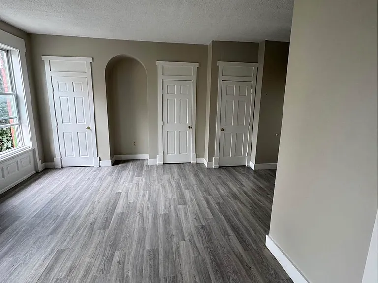 528 Franklin St #3F — Photo 4