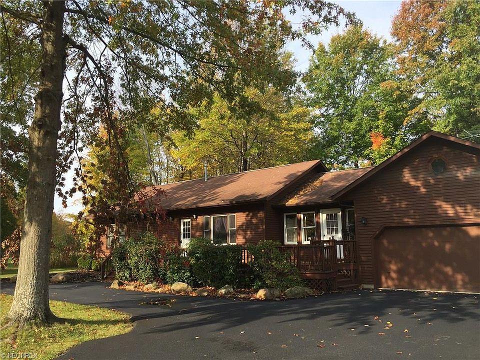 1st image of 15668 Edgewood Dr