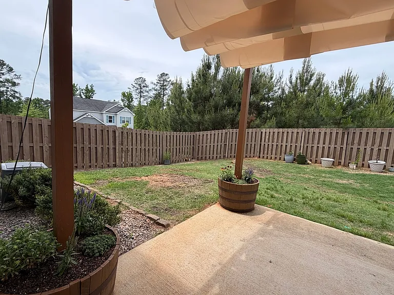 1008 Swan Ct — Photo 39