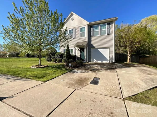 3271 Brickwood Cir, Midland, NC 28107