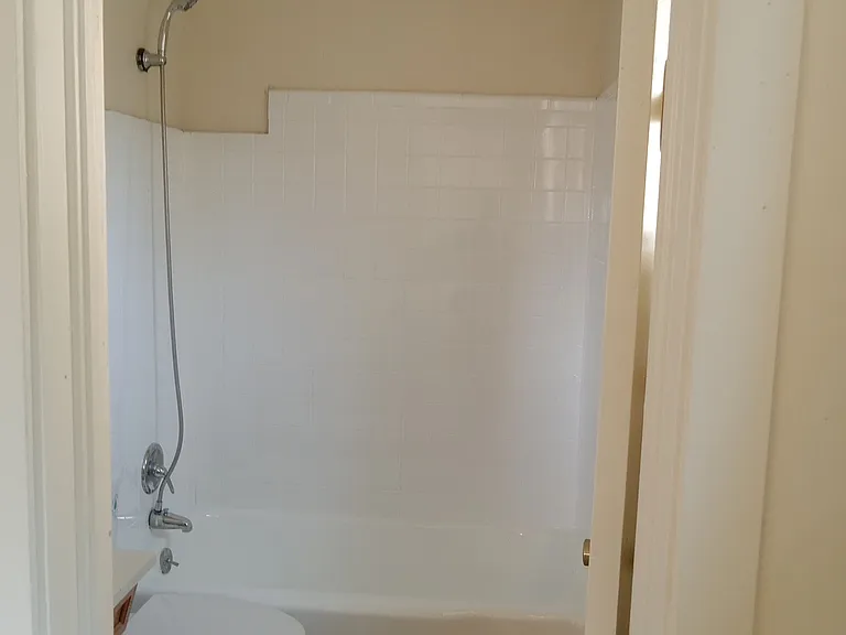 2918 Alamosa Dr — Photo 10
