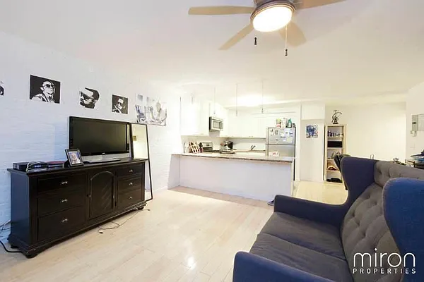 Rented by Zumper Inc | media 61