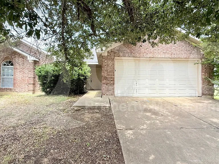8001 Mourning Dove Dr — Photo 2