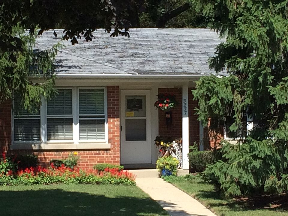 2nd image of 3237 Central St
