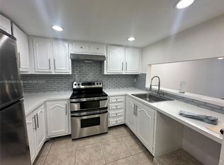 13685 NE 10th Ave APT 208, North Miami, FL 33161