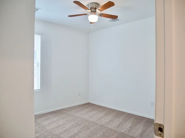 7627 Chancery Gate — Photo 20