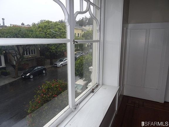 3rd image of 90 6th Ave