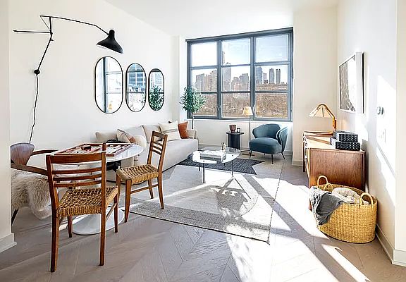 3rd image of 115 York St #15H