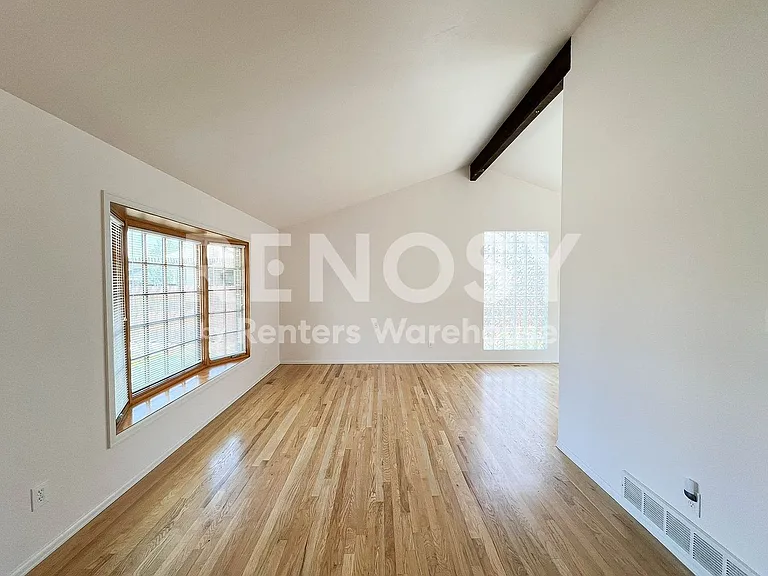5452 Blackhawk Rd — Photo 3