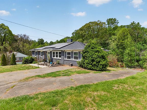 5th image of 160 Lyttleton Ln