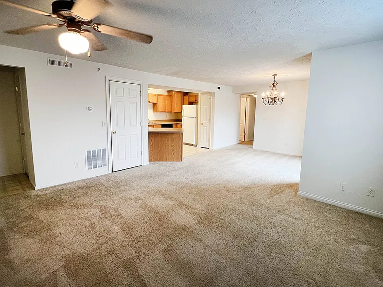 Walton Ridge Apartments — Photo 37