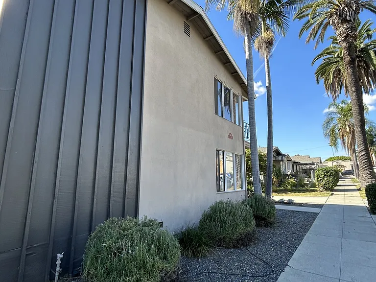 1445 Coronado Ave #6 — Photo 20