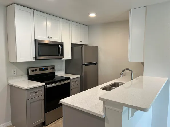 2592 Grassy Point Dr Unit 212, Lake Mary, FL 32746
