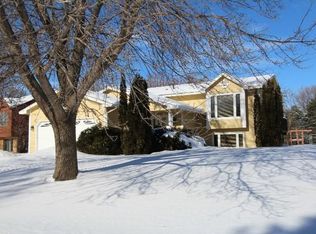 1804 Lannon Ct, Burnsville, MN 55337
