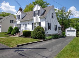 12 Merriweather Rd, Worcester, MA 01602