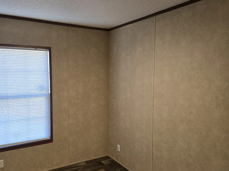132 Gregory Dr — Photo 6